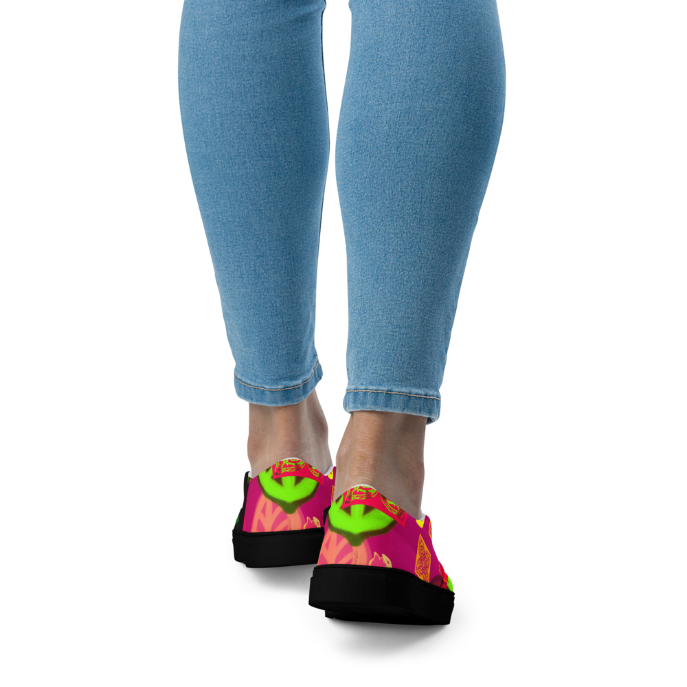 Women’s slip-on canvas shoes