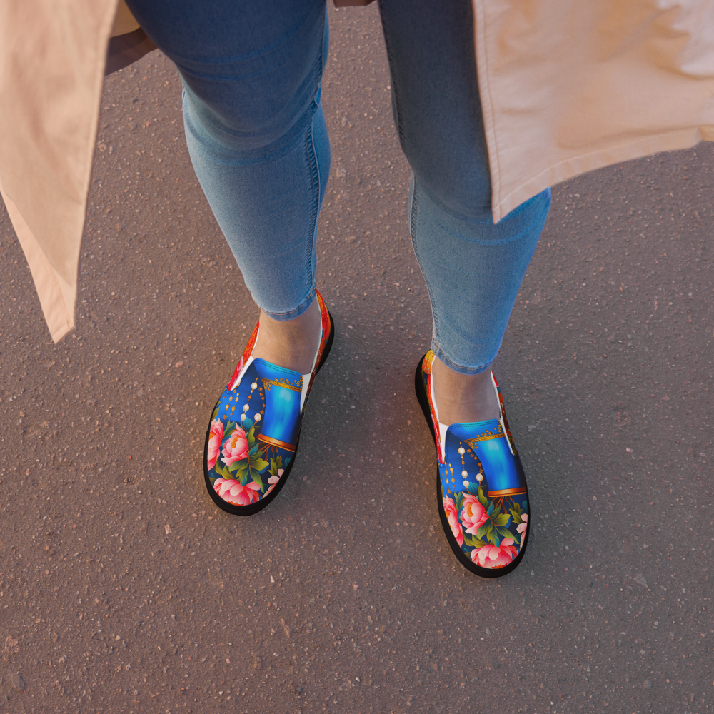 Women’s slip-on canvas shoes